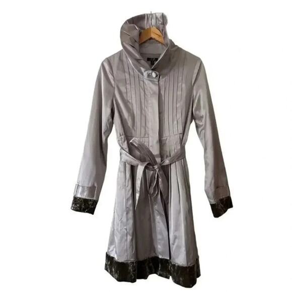 C2 Studio Gray Velvet Trim Trench Coat Medium - Picture 1 of 5